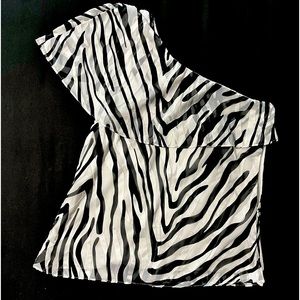 ❤️WHBM One Shoulder Top